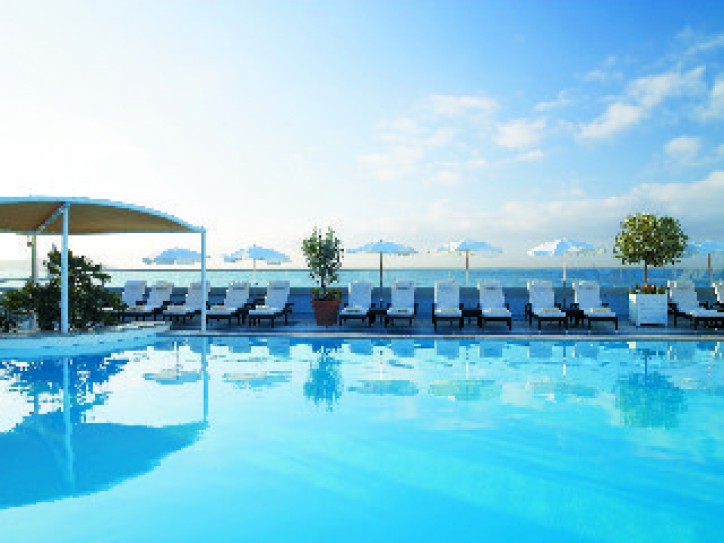 Spectacular View Hotel Card image