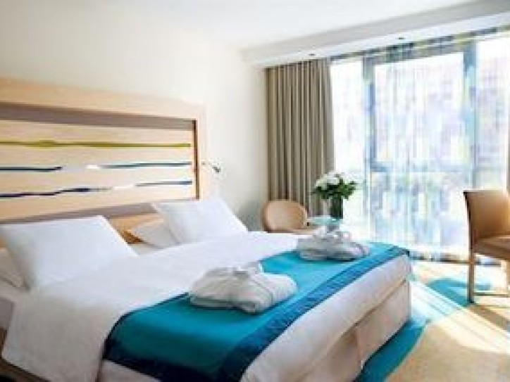 Spectacular View Hotel Card image