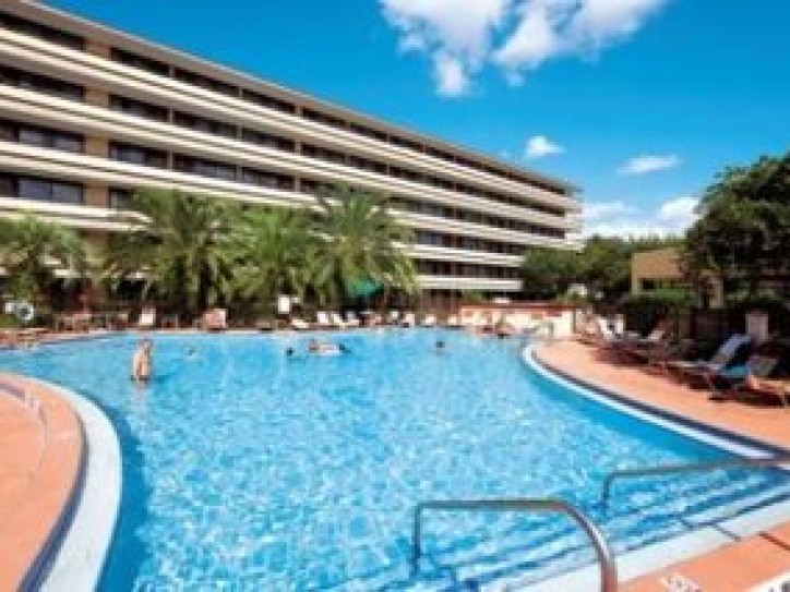 Pleasant Hotel Card image