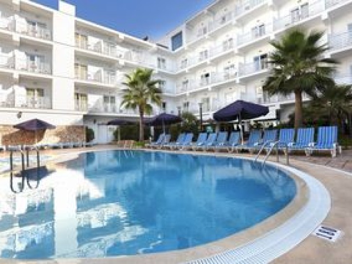 Adults Only Port Hotel Card image