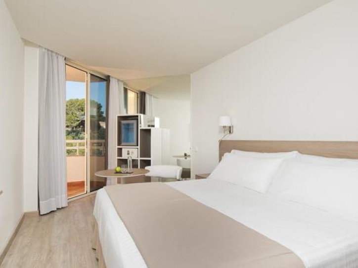 Pine Tree Hotel Card image