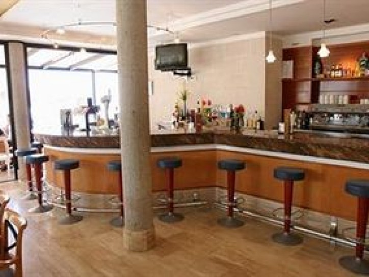 Lively Hotel Card image