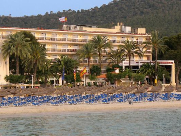 Beach View Hotel Card image