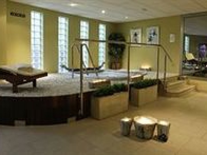 Promenade Hotel with Accessible Beach Card image