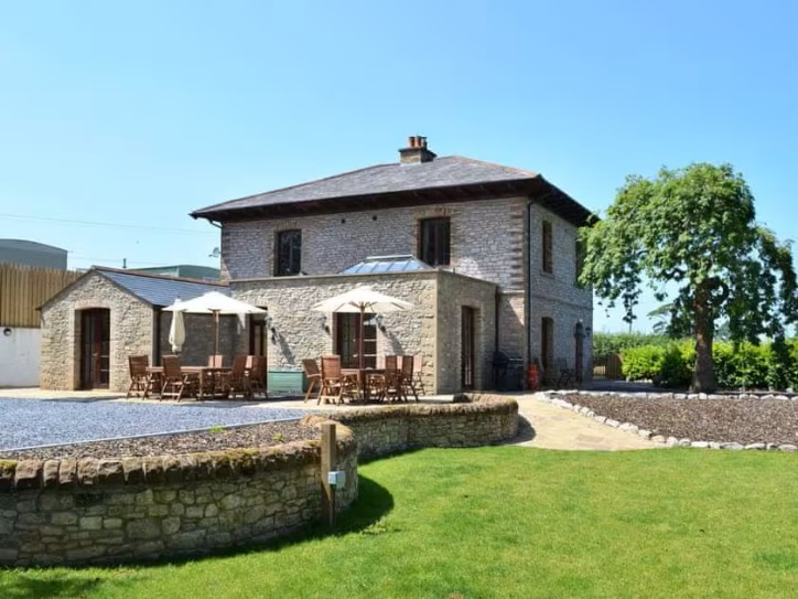 Accessible Manor House Card image