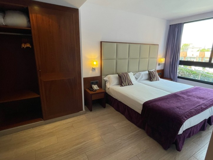 Accessible 5-Star Hotel Card image