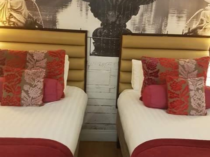 Boutique Hotel Card image