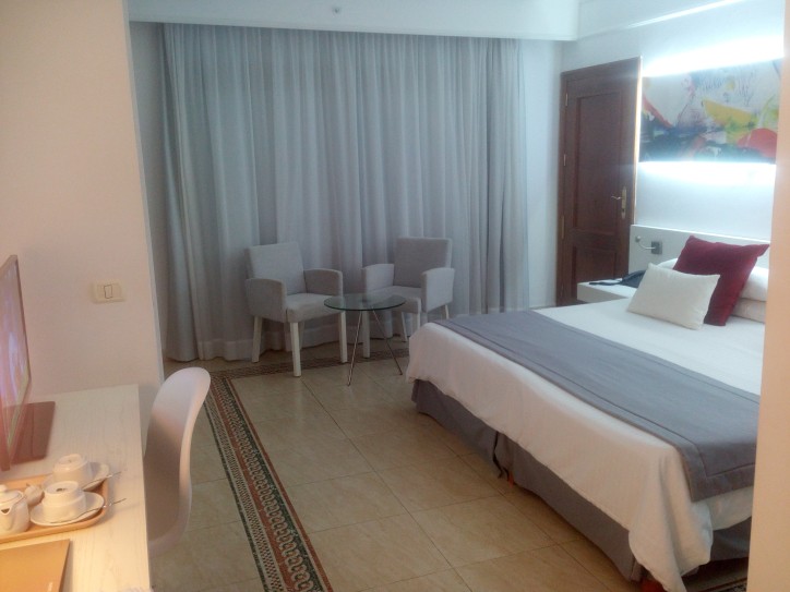 Sea front accessible hotel Card image