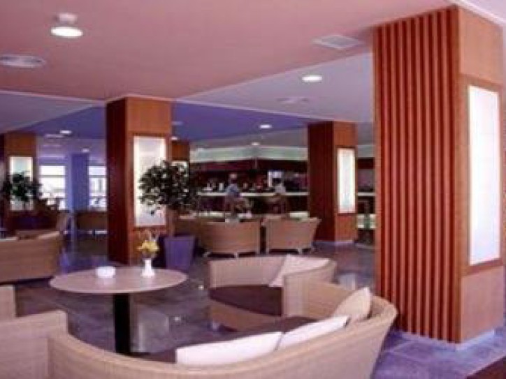 Family hotel Card image