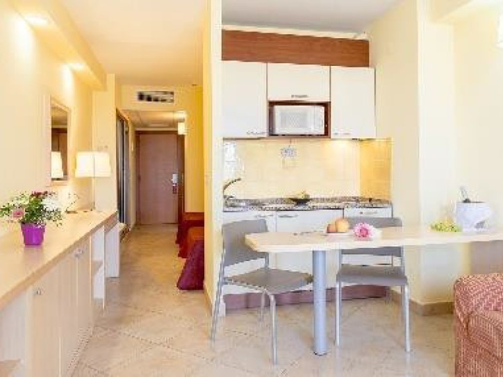 Family hotel Card image