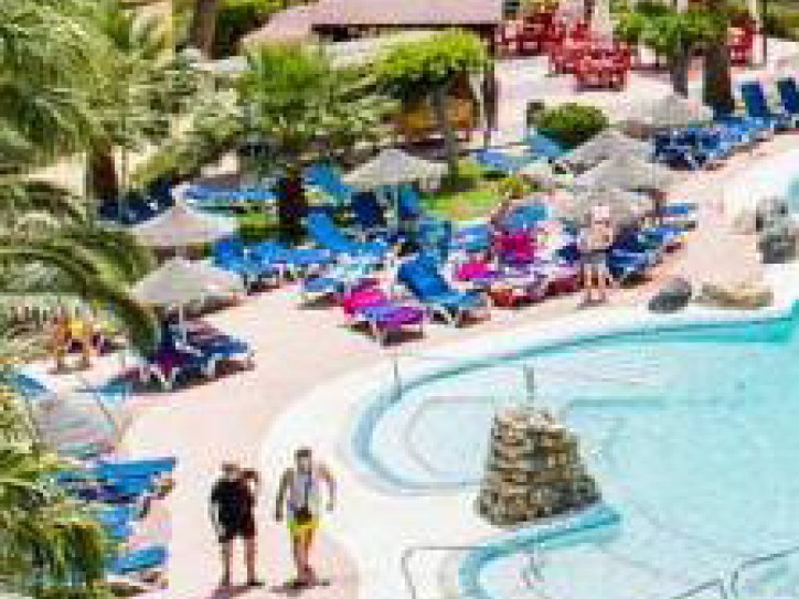 Family hotel Card image