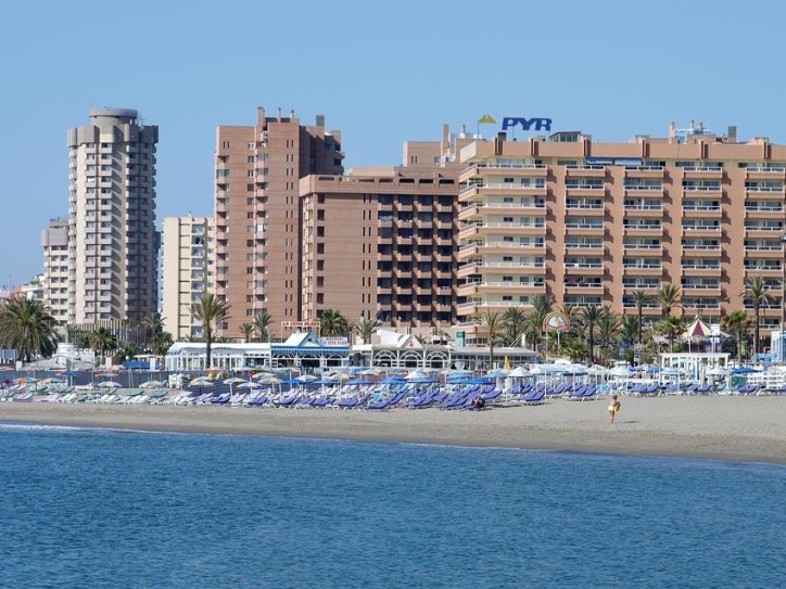 Beach & Harbour hotel Card image