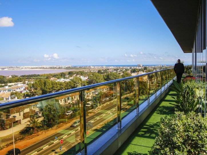 Modern hotel & Spa in Los Balcones Card image