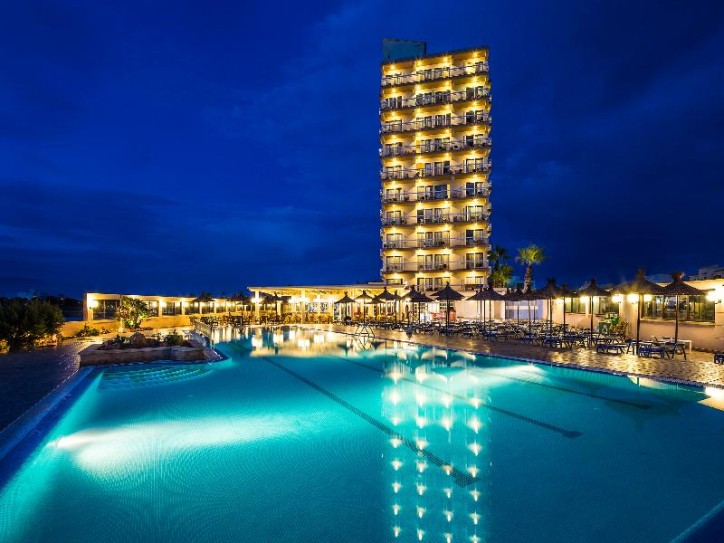 Accessible Modern Hotel Card image