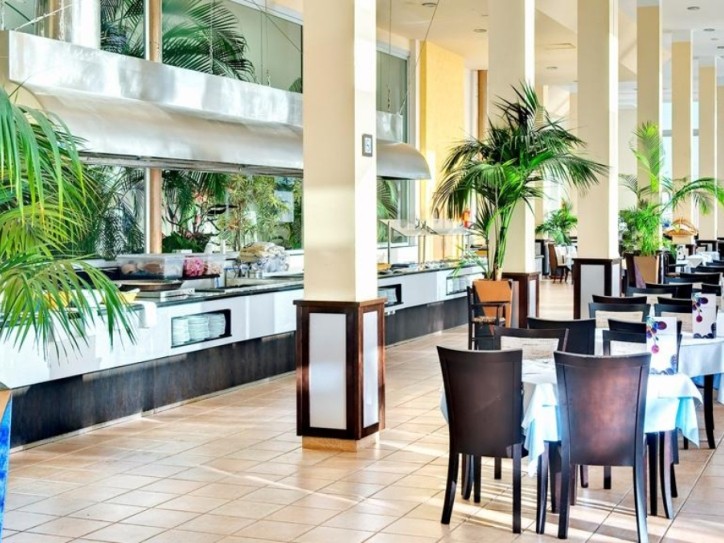 Garden & Spa hotel Card image