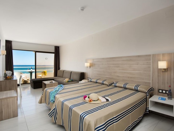 Four-Star Beachfront Hotel Card image