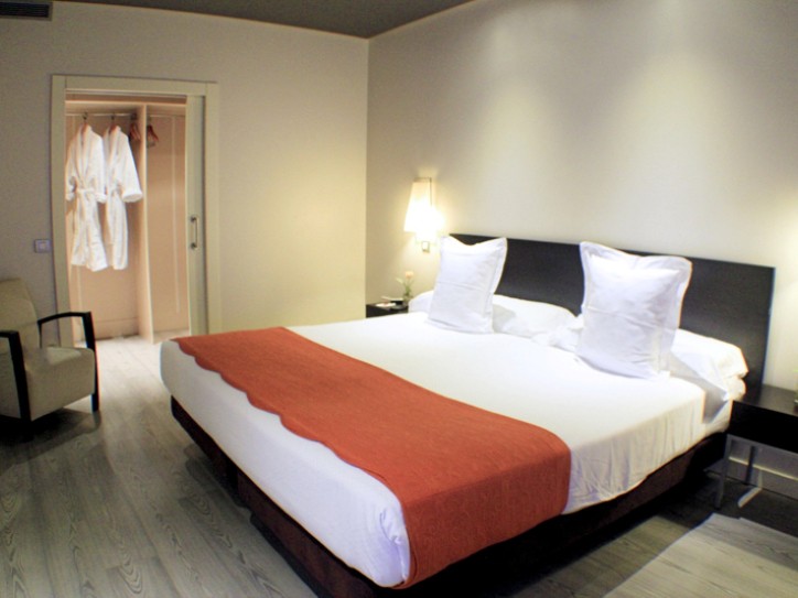 Accessible City Centre Apartment Card image