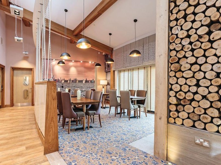 Stylish Accessible Lodge Card image