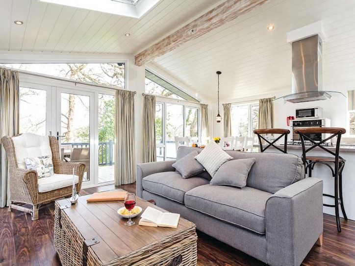 Stylish Accessible Lodge Card image