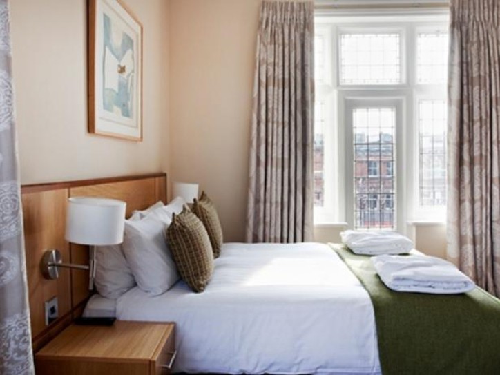 Accessible North London Hotel Card image