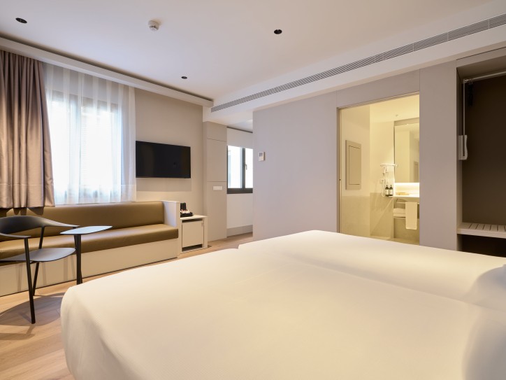 City Centre Hotel Card image