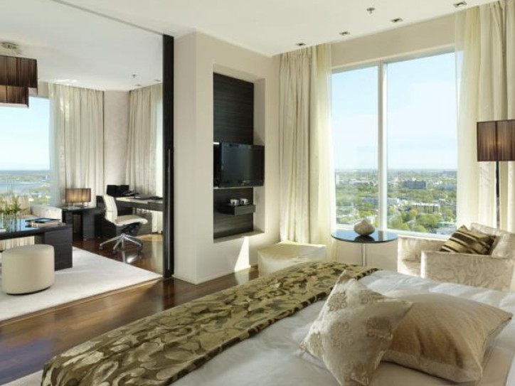 Luxury Accessible Hotel Card image
