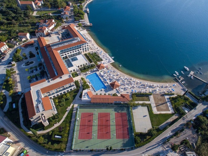 Luxury Beach Hotel Card image