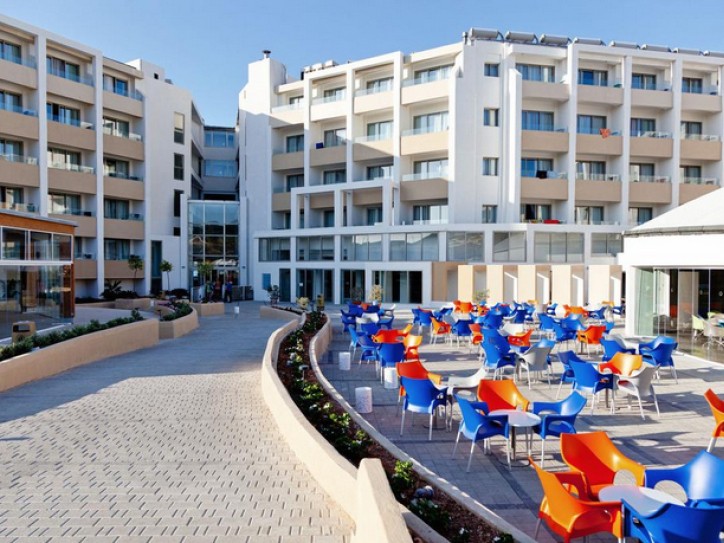 Accessible Spa Hotel Card image