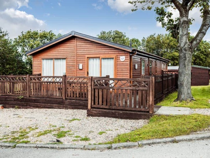 Accessible log cabin Card image