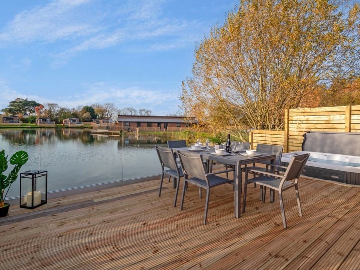 Wheelchair accessible lodge Card image