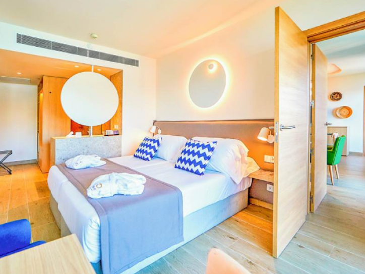Adults Only Accessible Hotel Card image