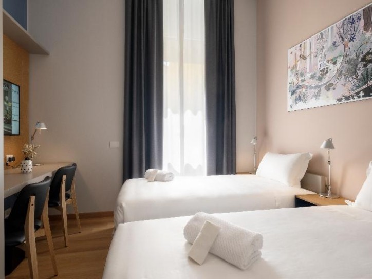 Accessible city hotel Card image