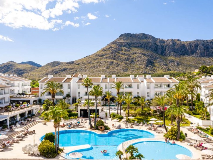 Palm Tree Hotel Card image