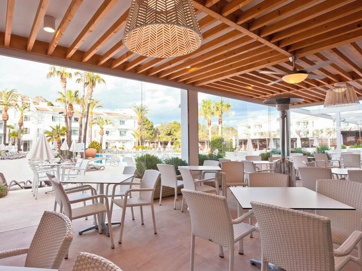 Palm Tree Hotel Card image