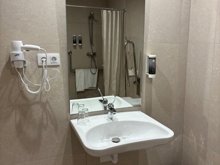 4* Accessible Hotel Card image