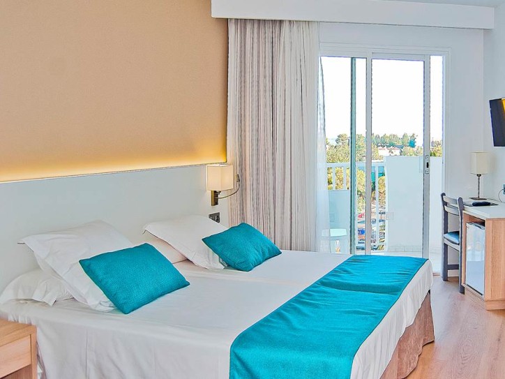 Accessible 4* Beach Hotel Card image