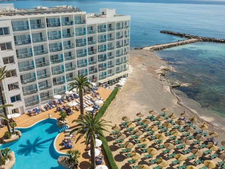 4* Beach Hotel Card image
