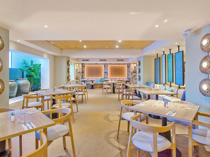 4* Beach Hotel Card image