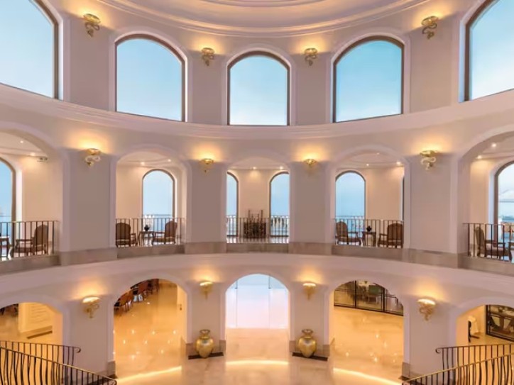 5* Luxury Accessible Hotel Card image