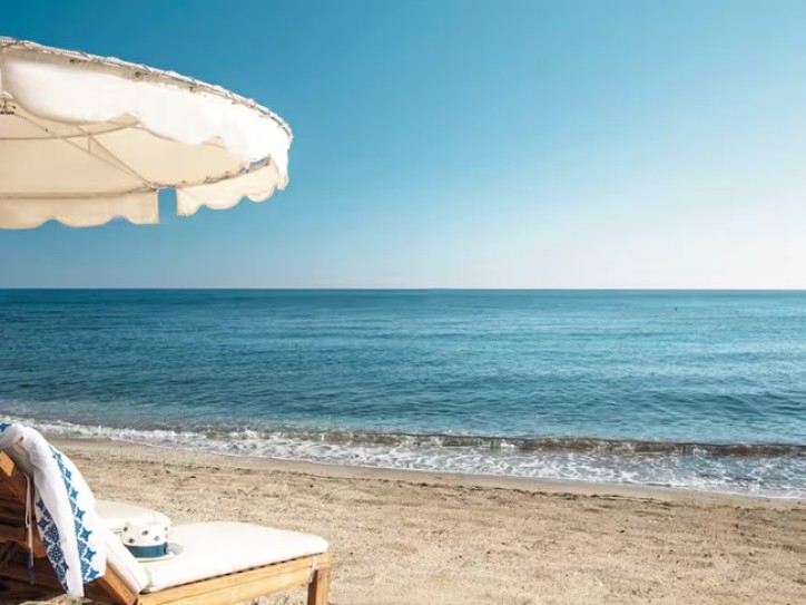 5* Luxury Accessible Hotel Card image