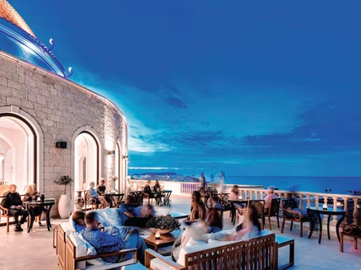 5* Luxury Accessible Hotel Card image