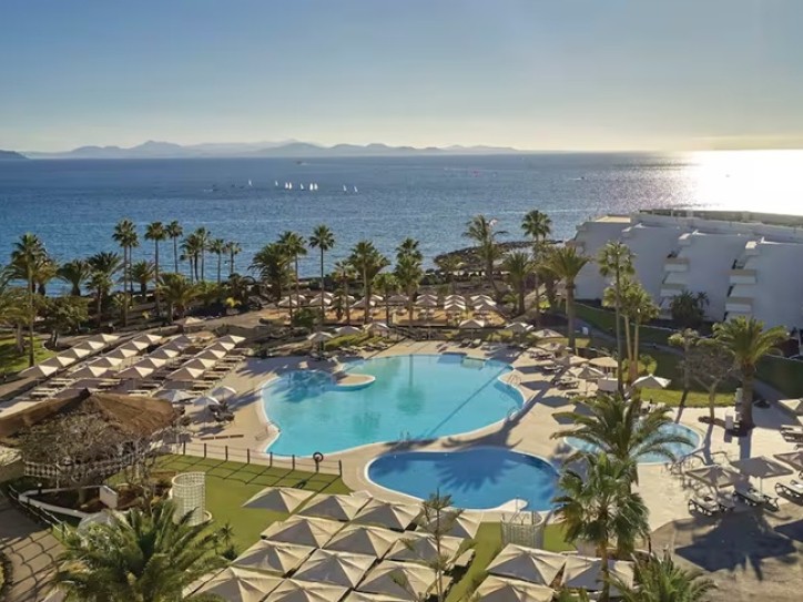 Accessible Luxury Without Limits Card image