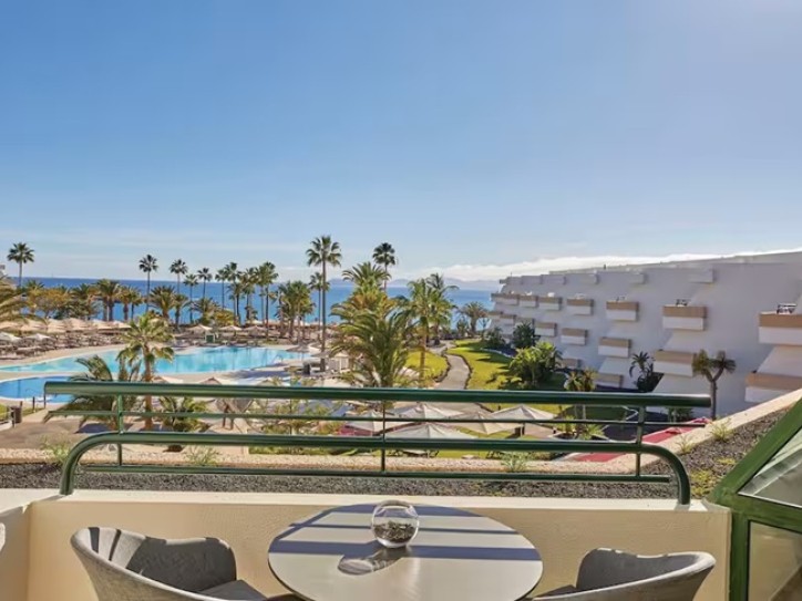 Accessible Luxury Without Limits Card image