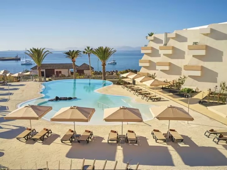 Accessible Luxury Without Limits Card image