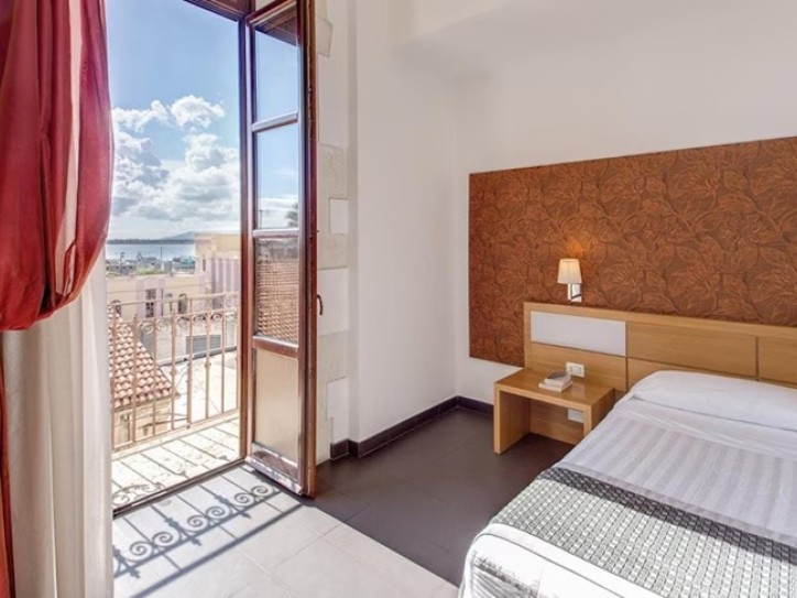 4* Accessible City Hotel Card image