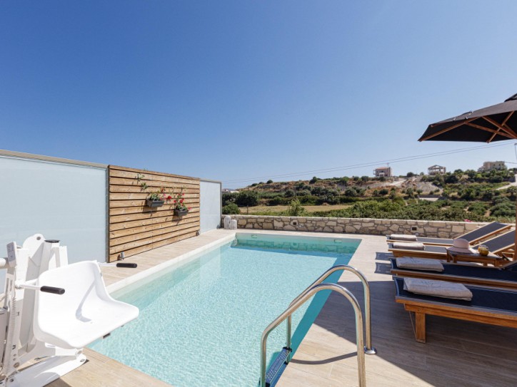 Peaceful Charming Villa Card image