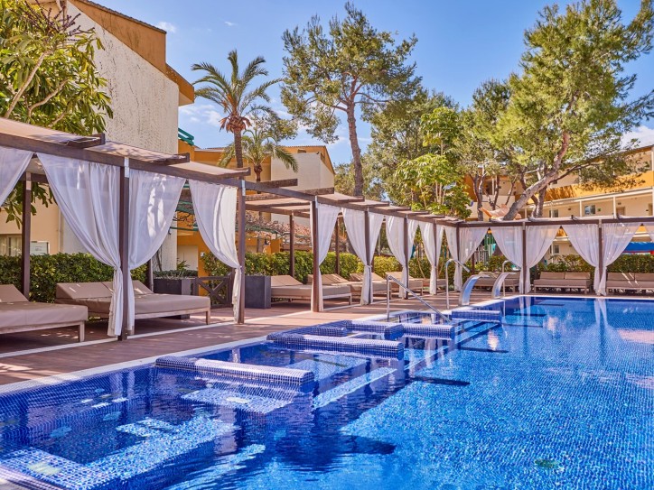 4* Beach Hotel Card image