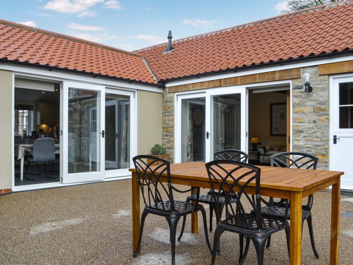 Accessible Luxury Cottage with Enclosed Garden Card image