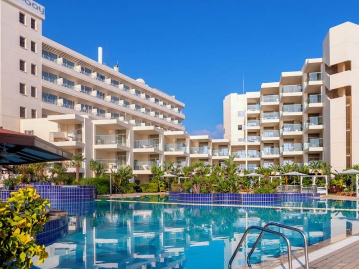 Accessible Bay hotel Card image