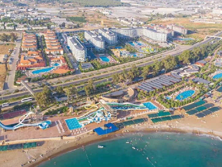 4* Beach Hotel Card image
